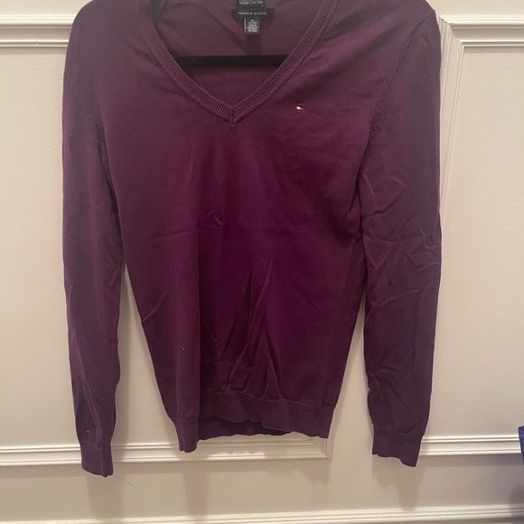 Tommy Hilifiger long sleeve sweater - Picture 2 of 4